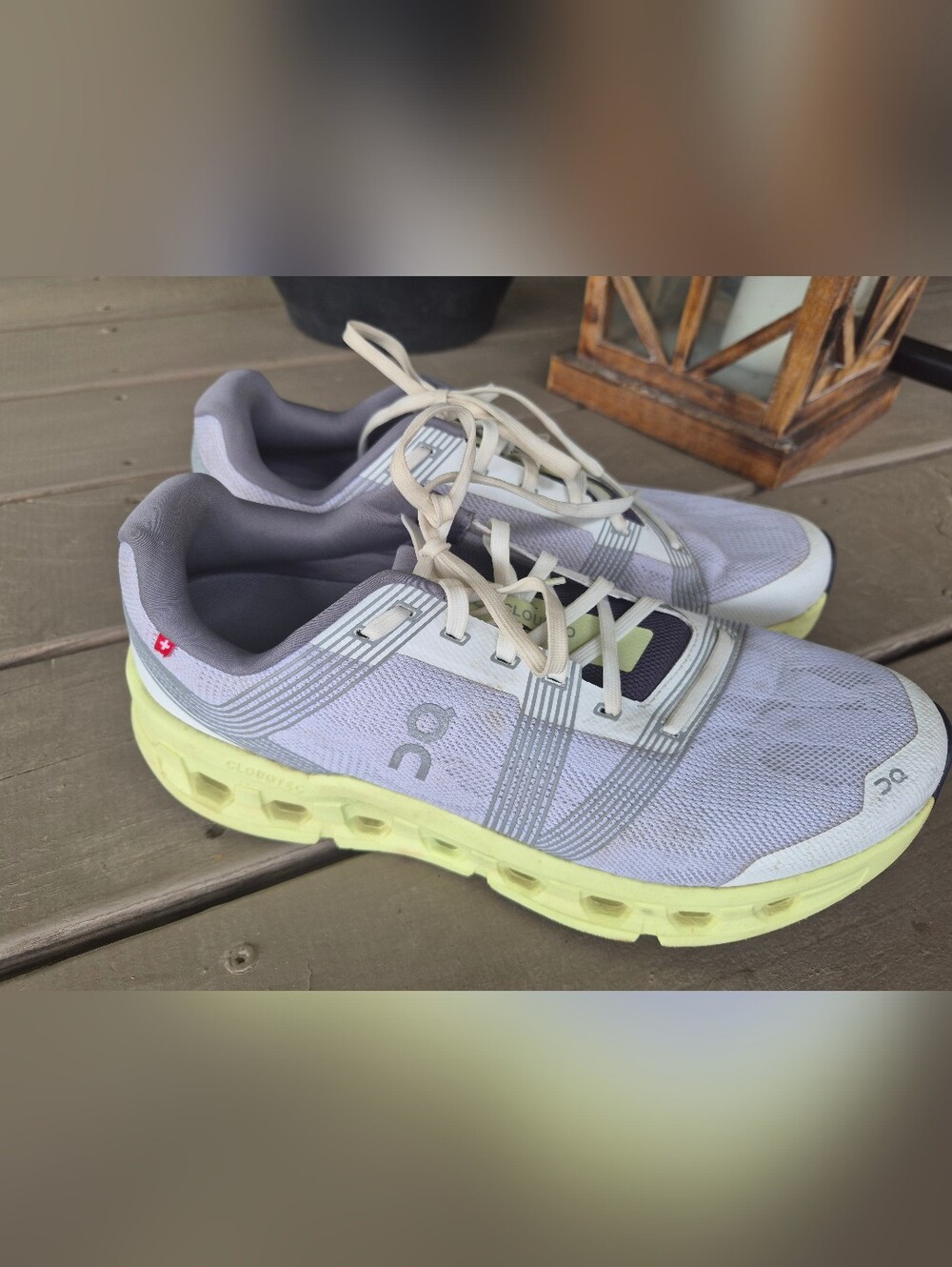 On Cloud Cloudgo Running Shoes in Light Gray with Neon Yellow Sole